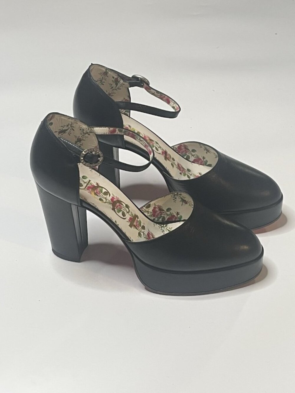 Gucci Black Leather Mary Jane Platform Heels Floral Print Lining Sz 37 Italy 6.5